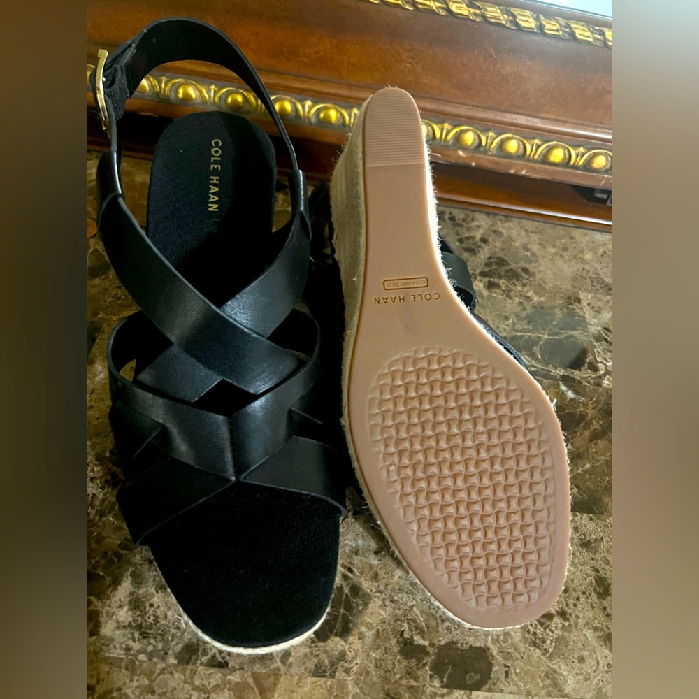 Shoes - Picture 3 of 6